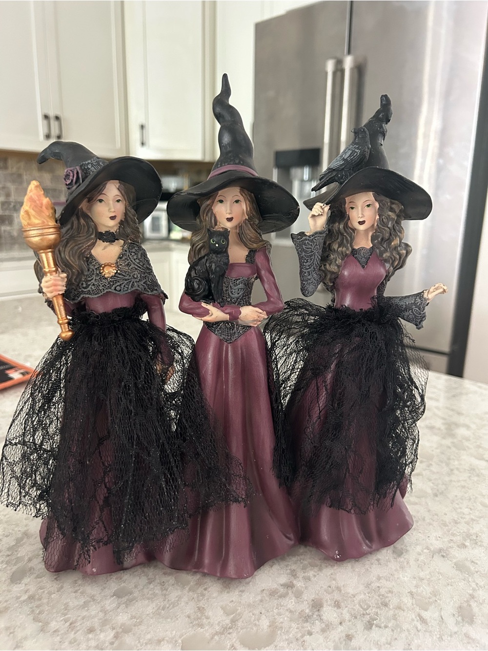 “New” Eerie Charm Plum Witch Trio Holiday Figurine